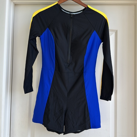 Black and Blue Long Sleeve Swimsuit - Picture 4 of 10
